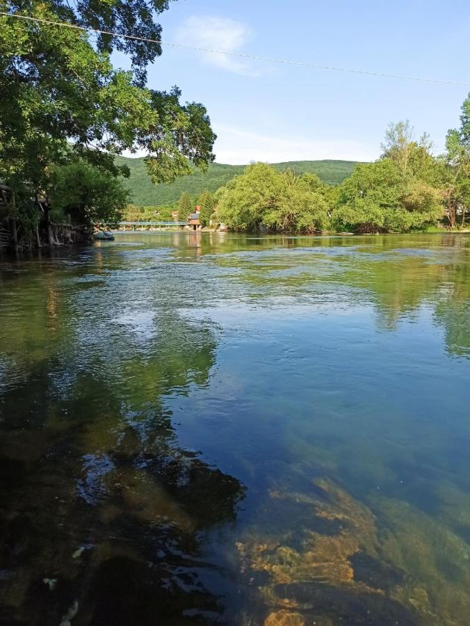 Bungalov Cozy Una Kulen Vakuf Buitenkant foto