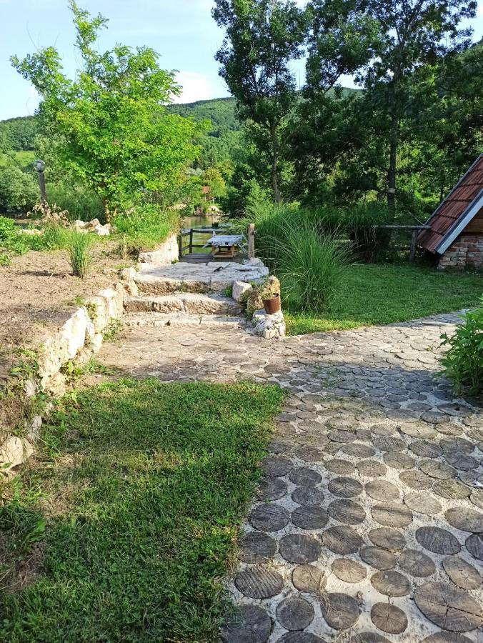 Bungalov Cozy Una Kulen Vakuf Buitenkant foto