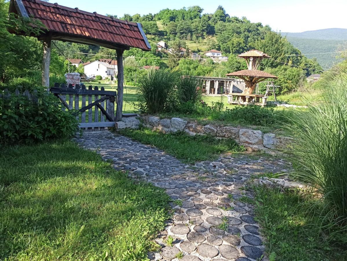 Bungalov Cozy Una Kulen Vakuf Buitenkant foto